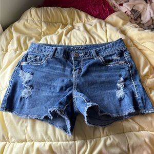 Maurices Low Rise Denim Shorts 3/4